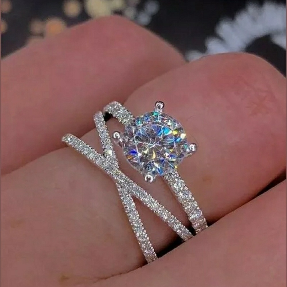 Cz diamond ring